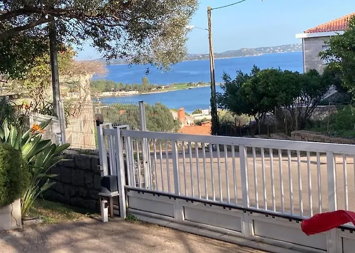Semesterbostad A 200m Du Centre De Vecchio,jardin, Terrasse Parking Prive Porto-Vecchio (Corsica)
